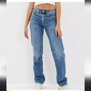 AE Low-Rise Baggy Straight Jean NWOT